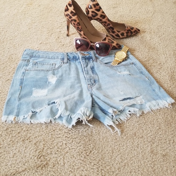 🆕Denim Shorts🔥🔥 - Picture 4 of 7